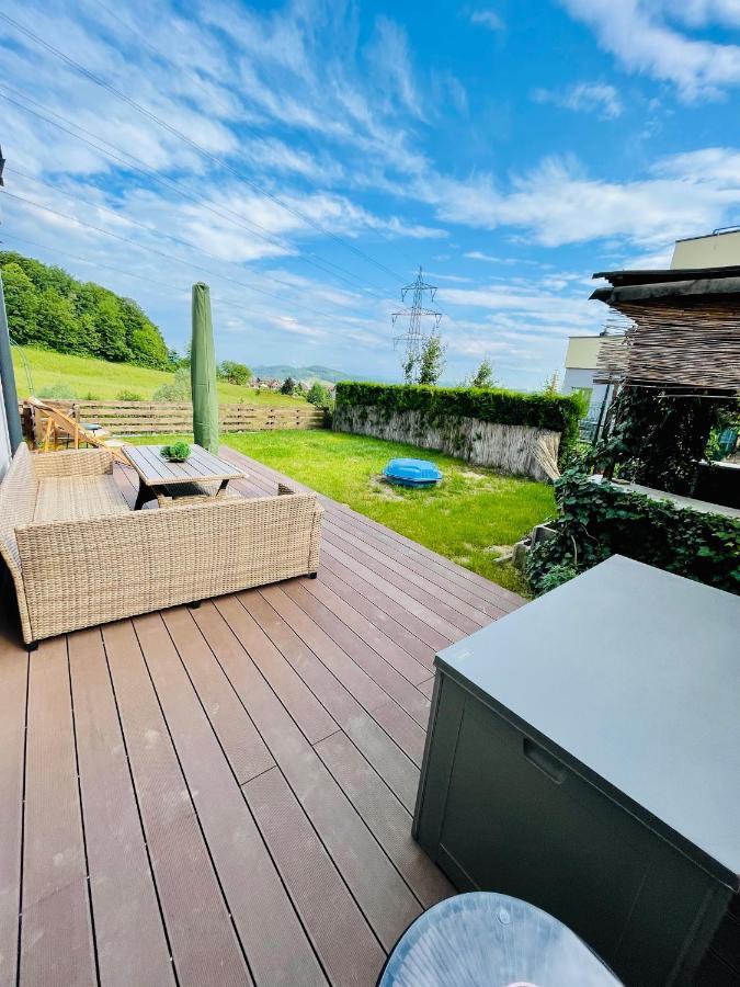 Gaestetraum Mit Wunderschoenem Ausblick Und Garten Appartement Muhldorf Bei Feldbach Buitenkant foto
