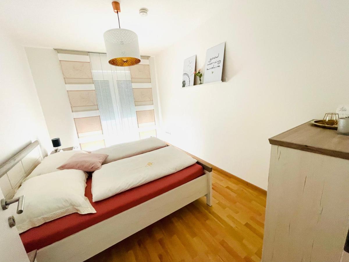 Gaestetraum Mit Wunderschoenem Ausblick Und Garten Appartement Muhldorf Bei Feldbach Buitenkant foto